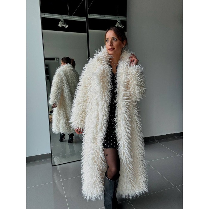 Manteau Long Effet Fourrure – Intense & Volume Oversize